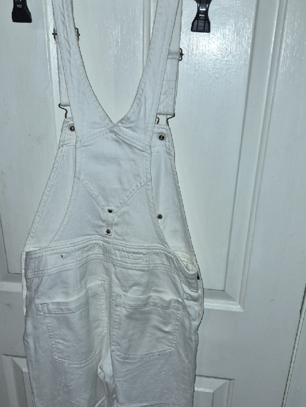 Pilcro White Denim Overalls with Bib Pocket And Moto Distressed Details - Picture 5 of 5